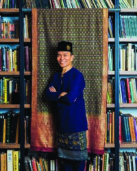 GLAM Profil, John Ang 02