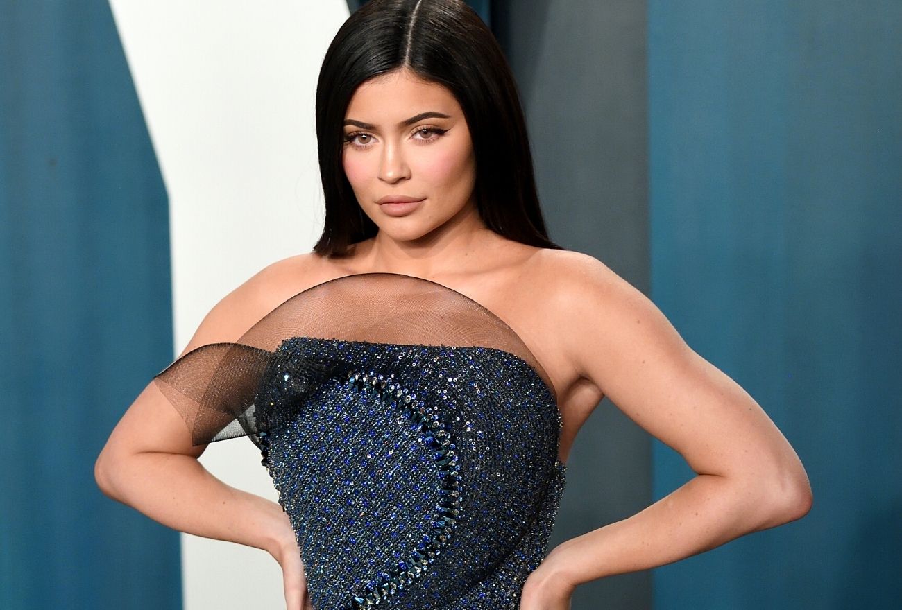 Kylie Jenner Pemilik Sandal Hermès Birkin Birkenstocks Bernilai RM307,000