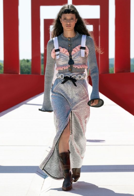 LOUIS VUITTON CRUISE 2022