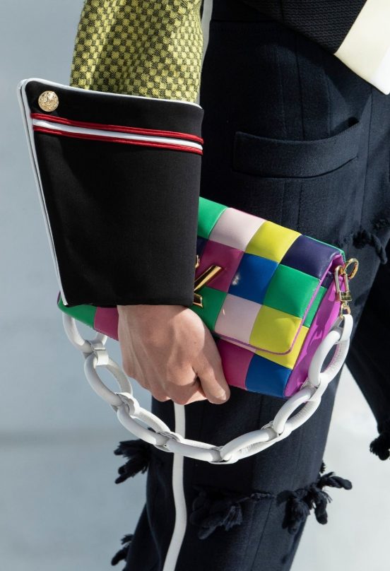 LOUIS VUITTON CRUISE 2022