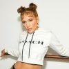 'Pinjam' Vokal Penyanyi Lain, Jennifer Lopez Diperli Peminat