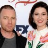 Mary Elizabeth Winstead & Ewan McGregor Timang Cahaya Mata Pertama