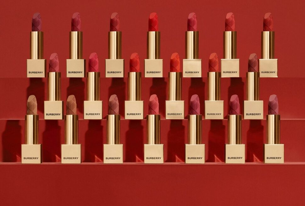20 warna pilihan untuk Burberry Kisses