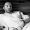 Sarung Prostetik Wajah, Penampilan Sebastian Stan Sama Sekali Tidak Dikenali