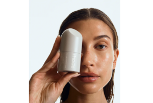 Skincare Keluaran Hailey Bieber'RHODE'