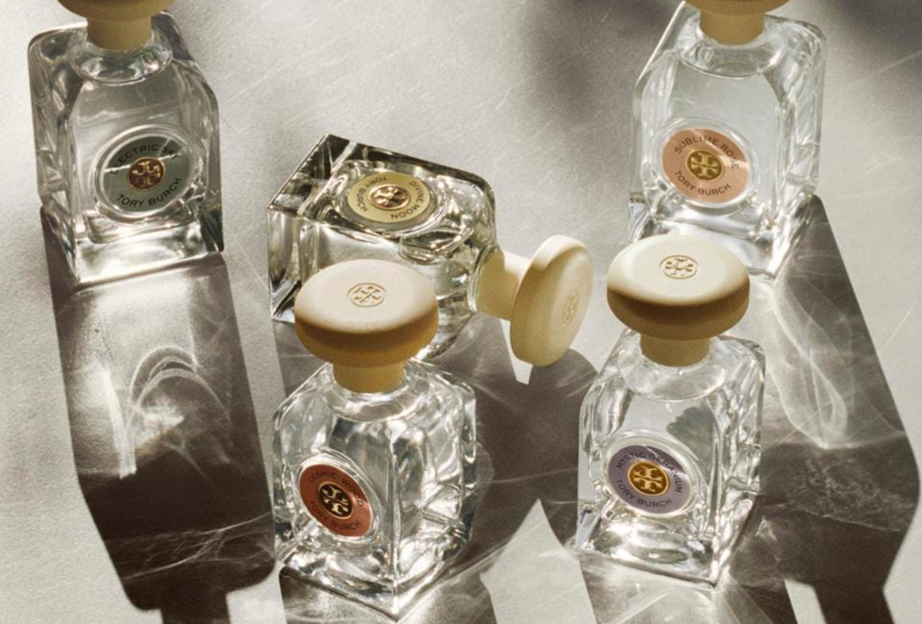 Seperti Terbuai Mimpi Wangian Baharu Tory Burch