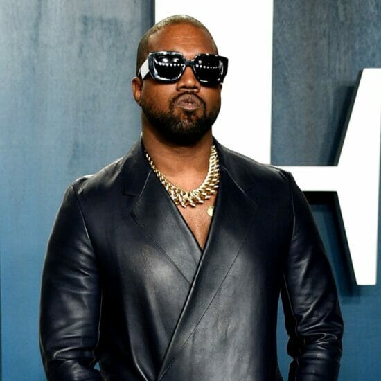 Kanye West Hilang Status Bilionair Sekelip Mata