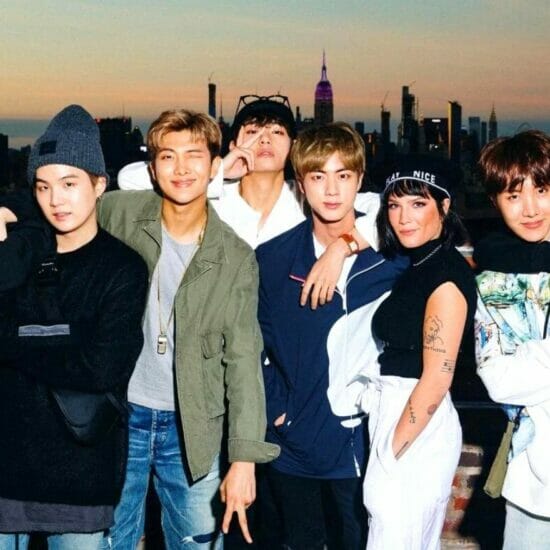 10 Selebriti Popular Ini Merupakan Peminat BTS