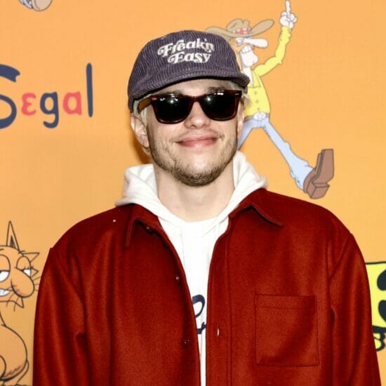 Pete Davidson Berjaya Tawan Hati Seorang Lagi Jelitawan