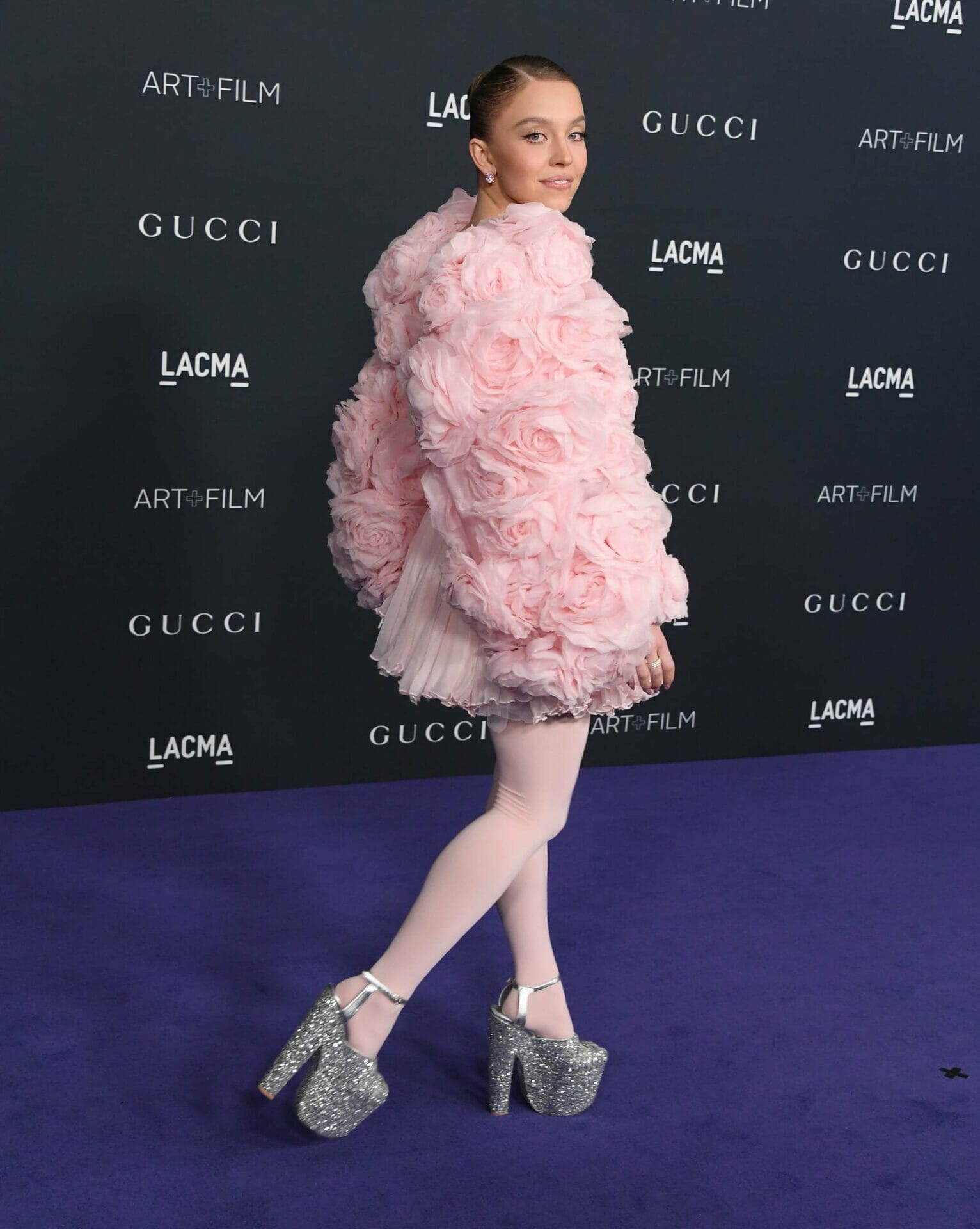 Siapkah Wanita Lain Yang Bergaya? GLAM Memilih 5 Wanita Lagi Yang "ULTRA-STYLISH" 2022.