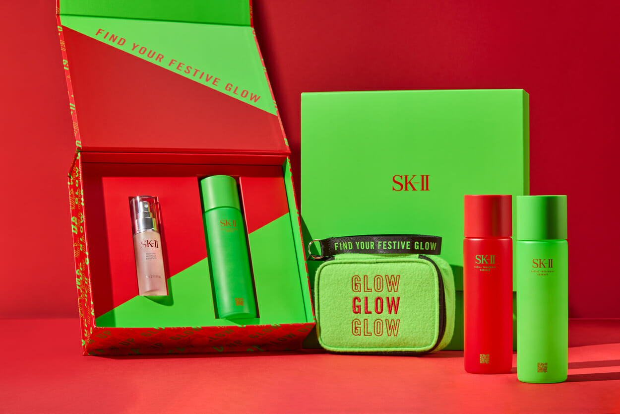 Set penjagaan kulit wajah istimewa HyperFestive Limited Edition Design PITERATM Essence