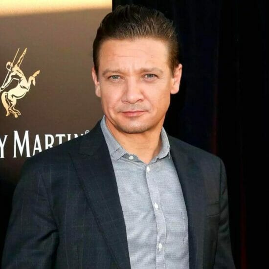Bintang Avengers, Jeremy Renner Kritikal Akibat Kemalangan