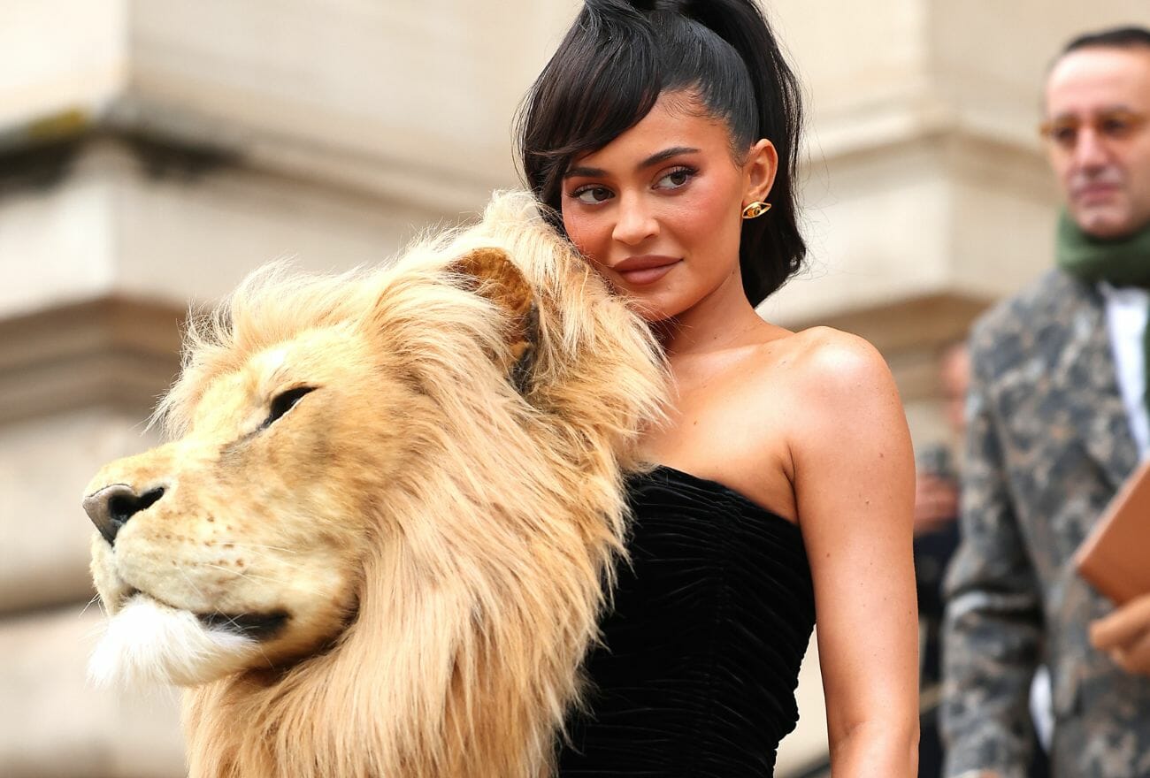 Agenda Fesyen Kylie Jenner. GLAM Memilih Lima Stail Terbaik Kylie Jenner