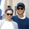 Hadiah Hari Bapa! Song Joong Ki Timang Putera Sulung