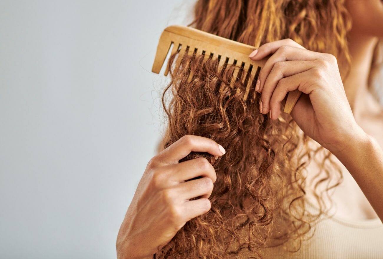 detangle curly hair