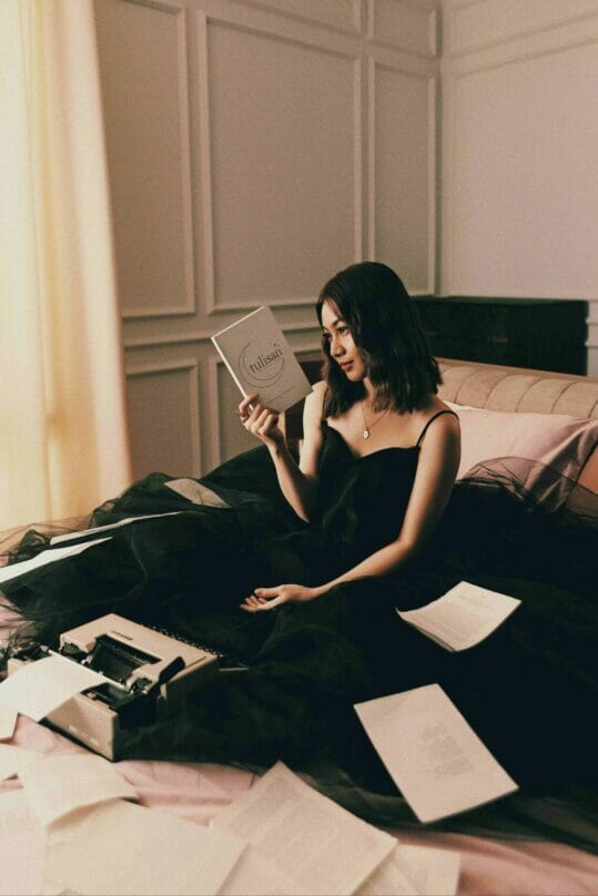 "Tulisan" Karya Daiyan Trisha