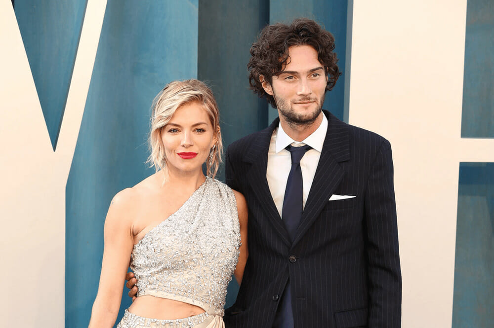 Sienna Miller Hamil Anak Kedua Pada Usia 41 Tahun