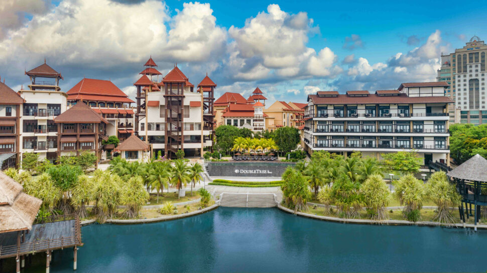 DoubleTree By Hilton Putrajaya Lakeside