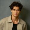 Kenali Model & Aktor Tampan Berdarah Kacukan, Charles Melton