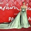 10 Gaya Berani Selebriti Di Fashion Awards 2023